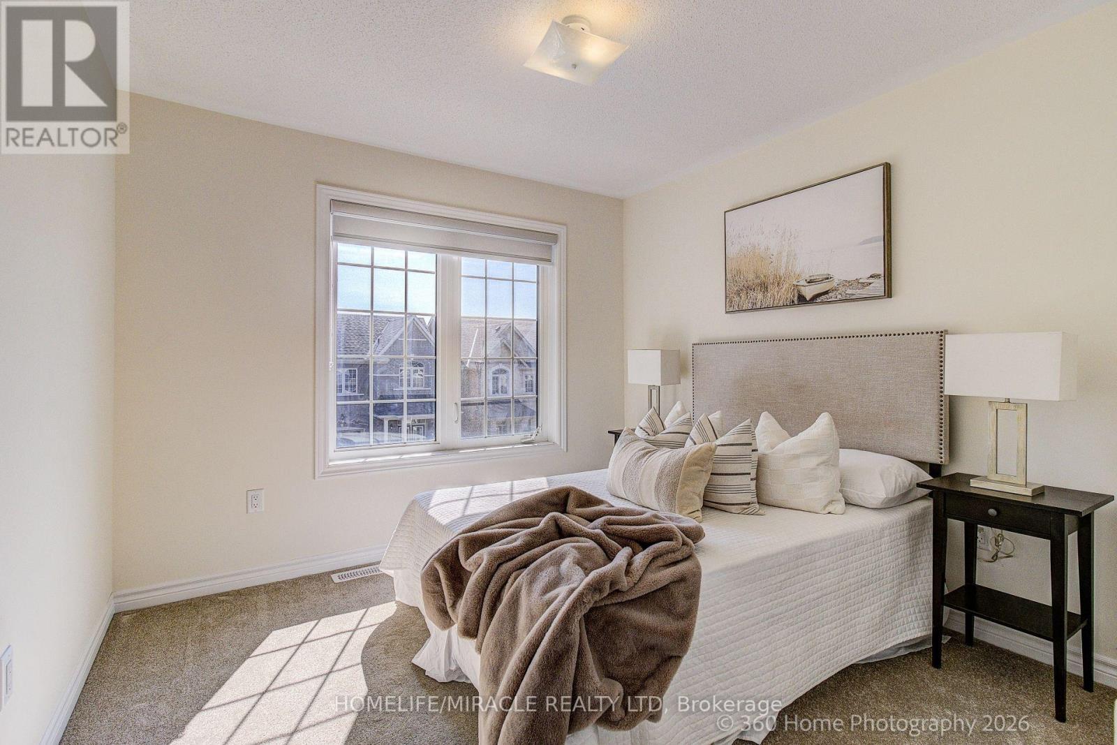 2528 Athena Path, Pickering, ON - Indoor Photo Showing Bedroom