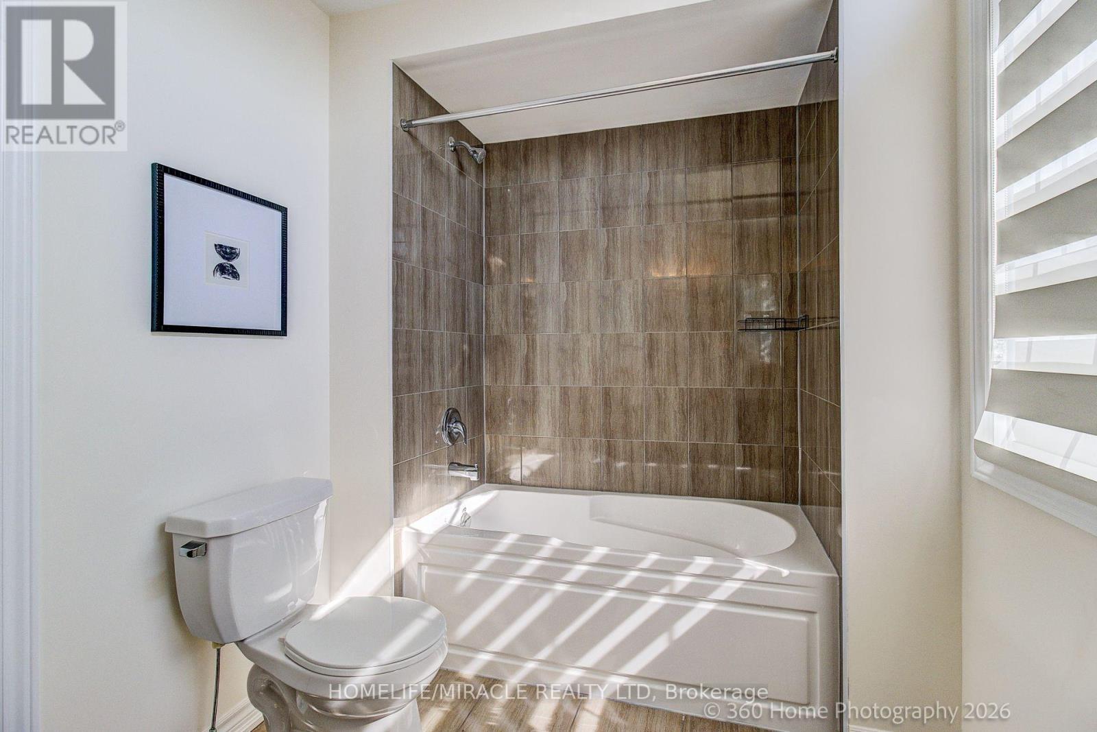 2528 Athena Path, Pickering, ON - Indoor Photo Showing Bathroom