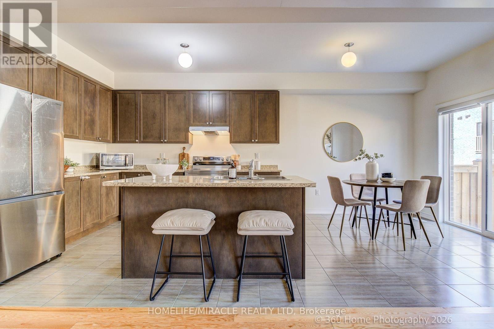 2528 Athena Path, Pickering, ON - Indoor Photo Showing Kitchen