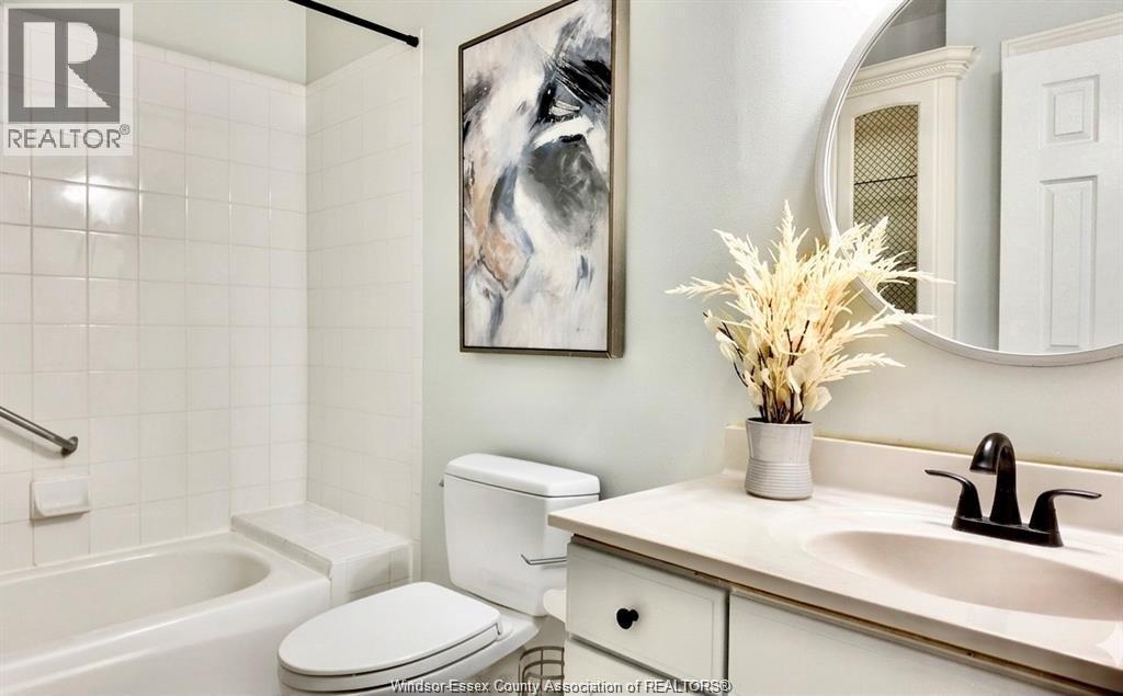 1257 Imperial, Windsor, ON - Indoor Photo Showing Bathroom