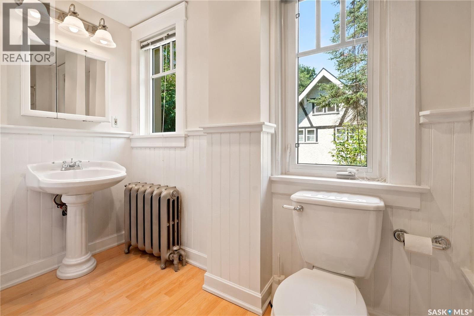 3151 Angus Street, Regina, SK - Indoor Photo Showing Bathroom