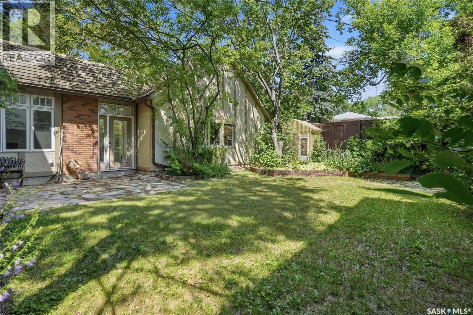 3151 Angus Street, Regina, SK - Outdoor