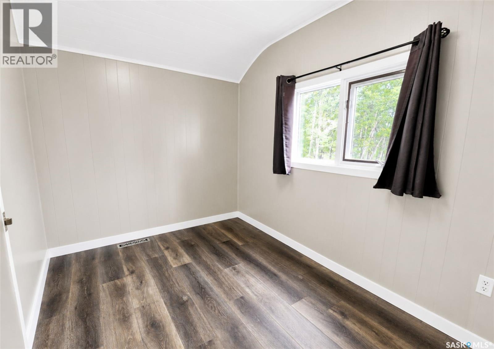108 Third Avenue S, Pierceland, SK - Indoor Photo Showing Other Room