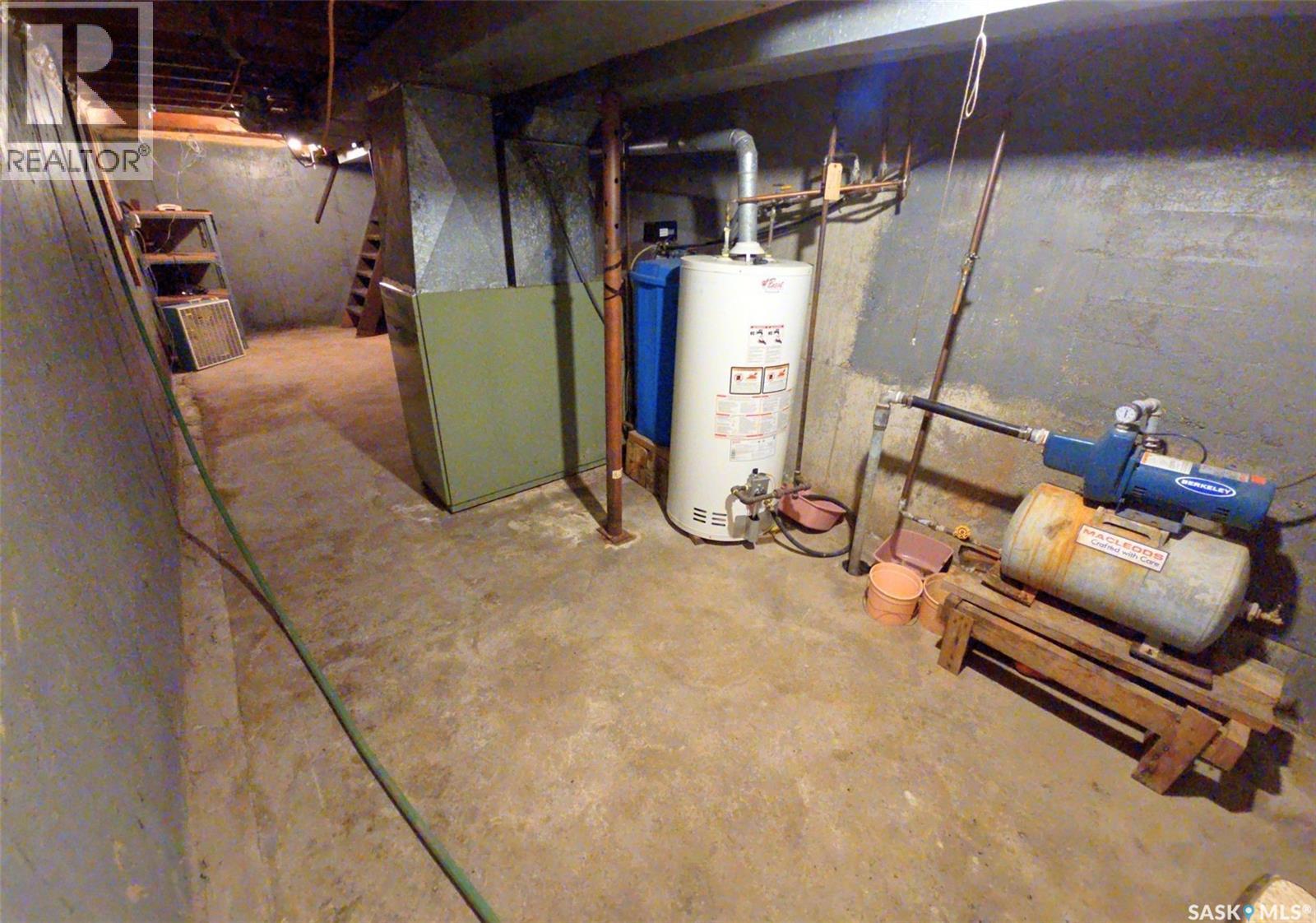 108 Third Avenue S, Pierceland, SK - Indoor Photo Showing Basement