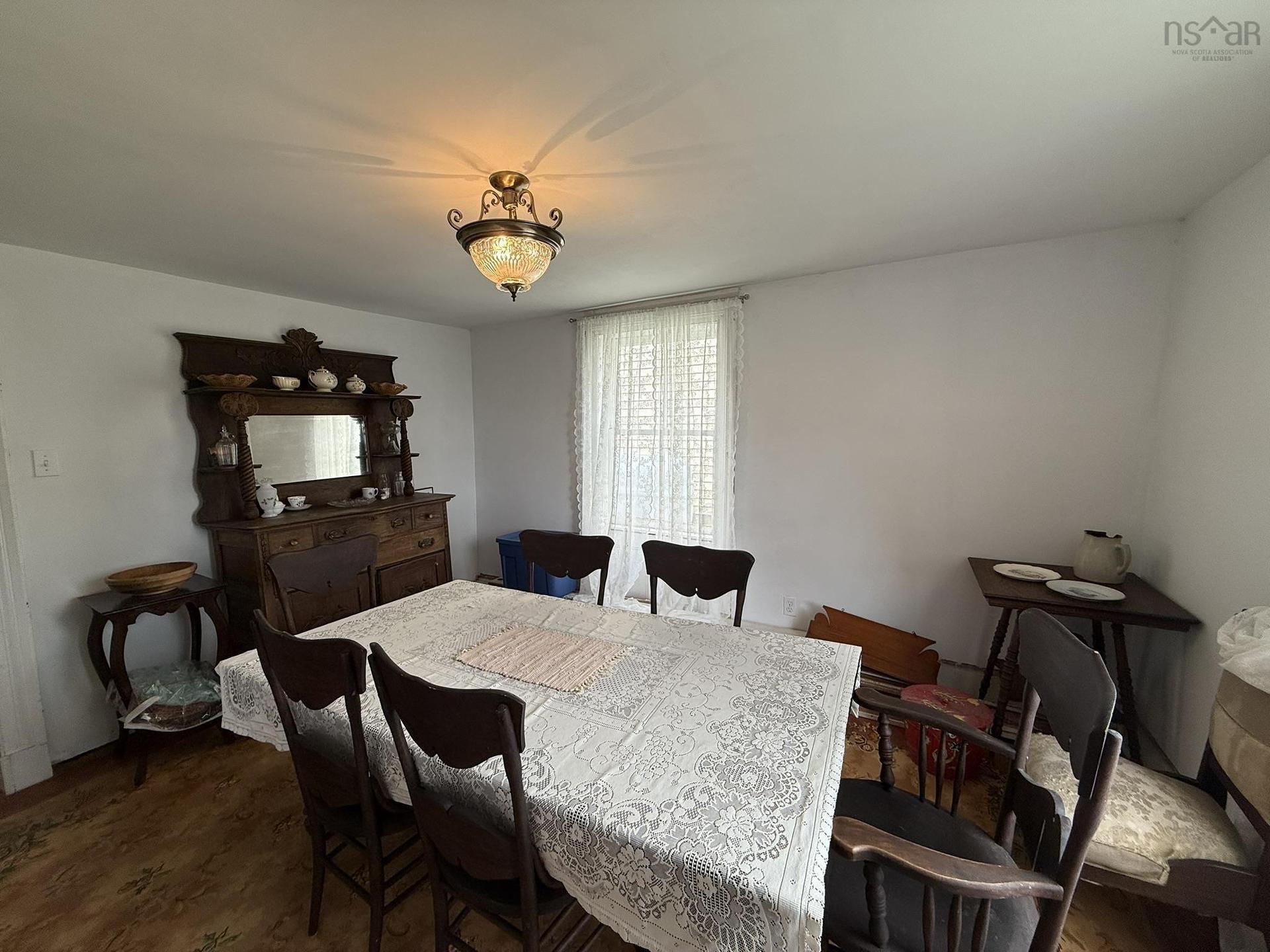 13886 Highway 6, Wallace, NS - Indoor Photo Showing Dining Room