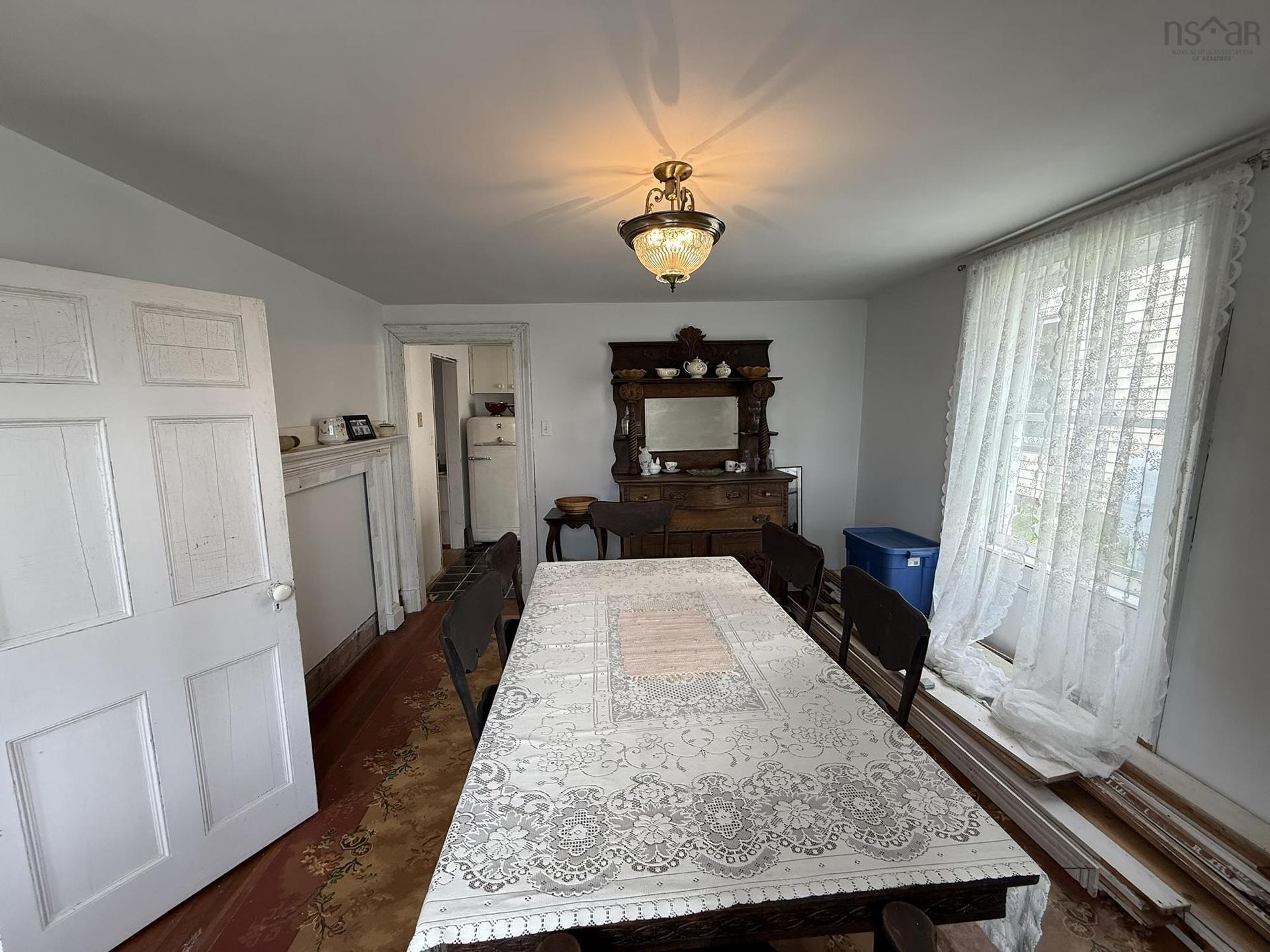 13886 Highway 6, Wallace, NS - Indoor