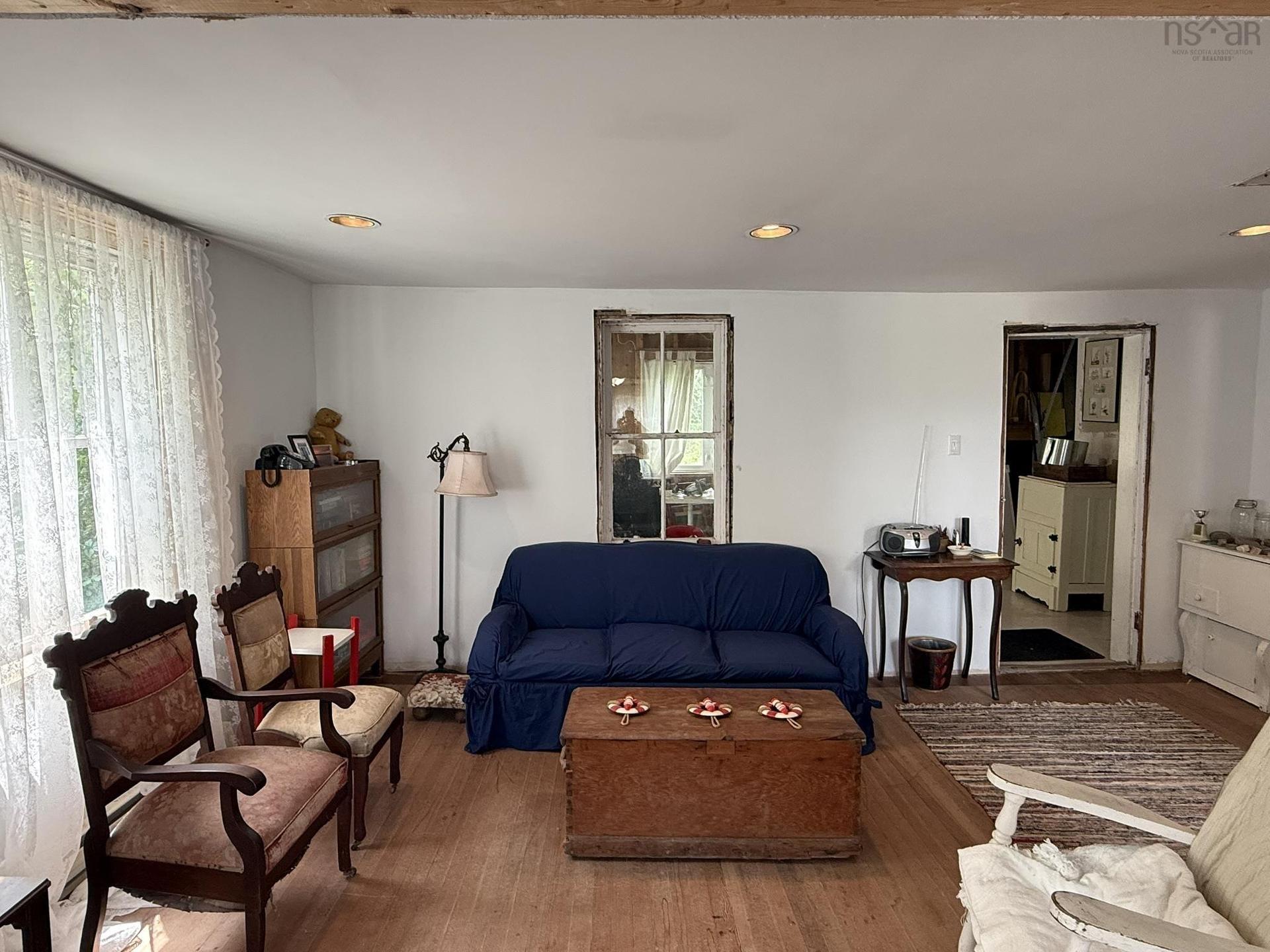 13886 Highway 6, Wallace, NS - Indoor Photo Showing Living Room