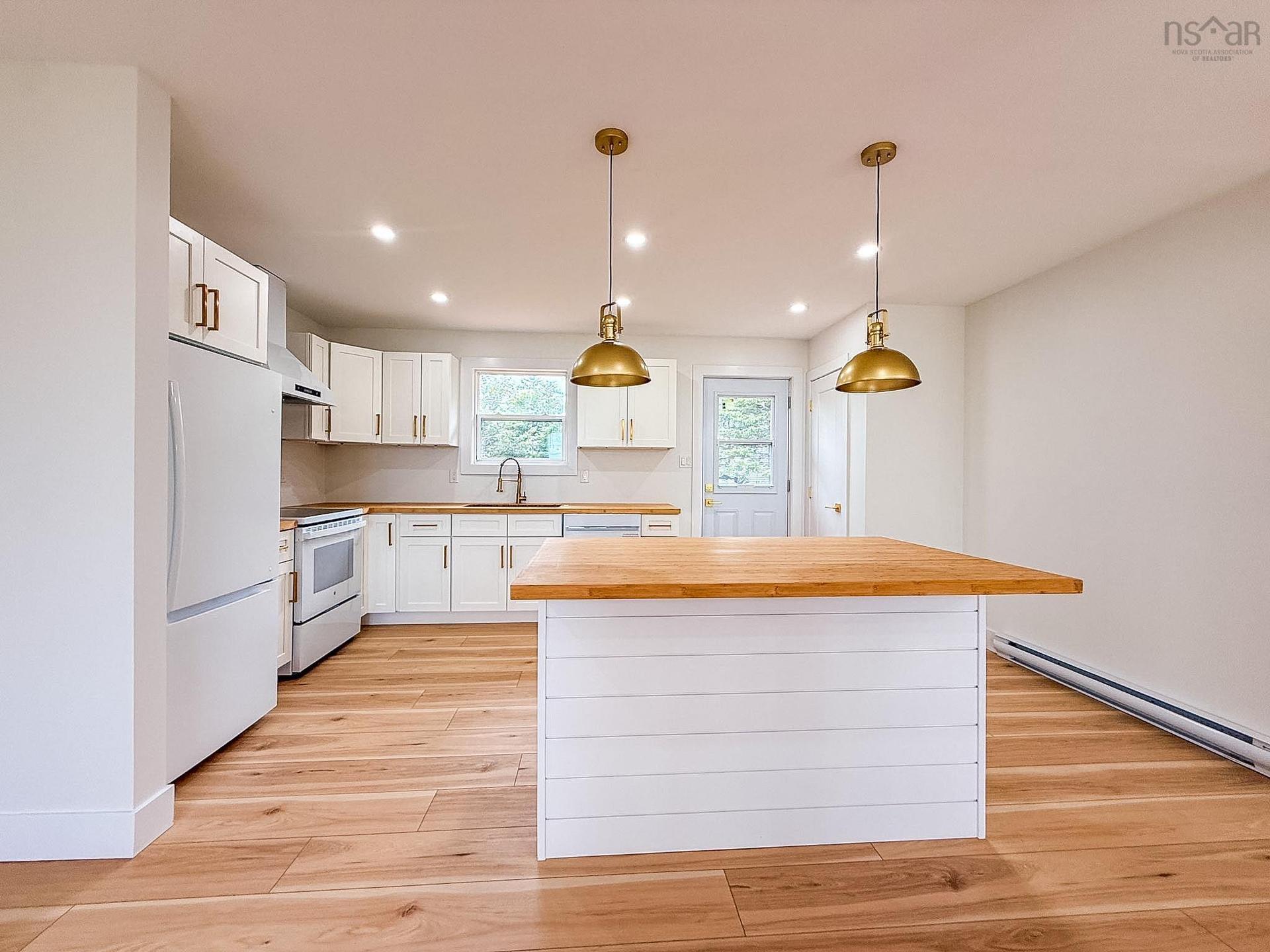 967 Westmount Road, Westmount, NS - Indoor Photo Showing Kitchen