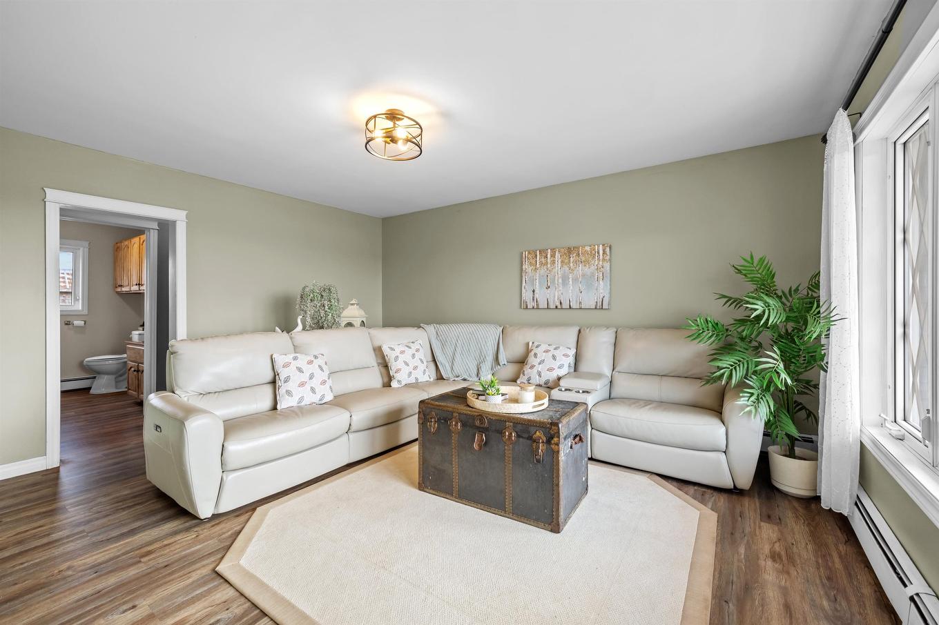 37 Franks Lane, Souris West, PE - Indoor Photo Showing Living Room