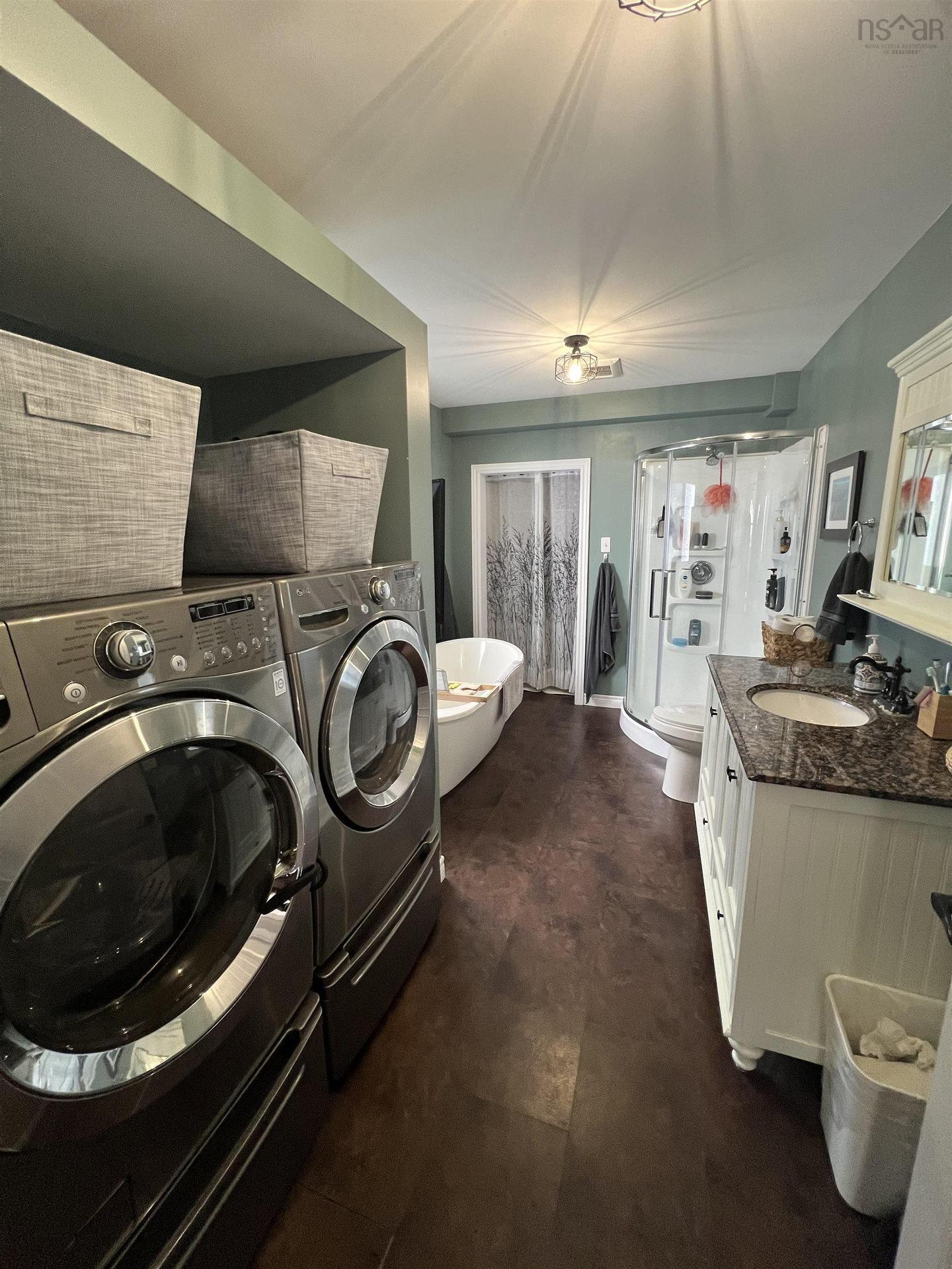 223 Brunswick Street, Truro, NS - Indoor Photo Showing Laundry Room