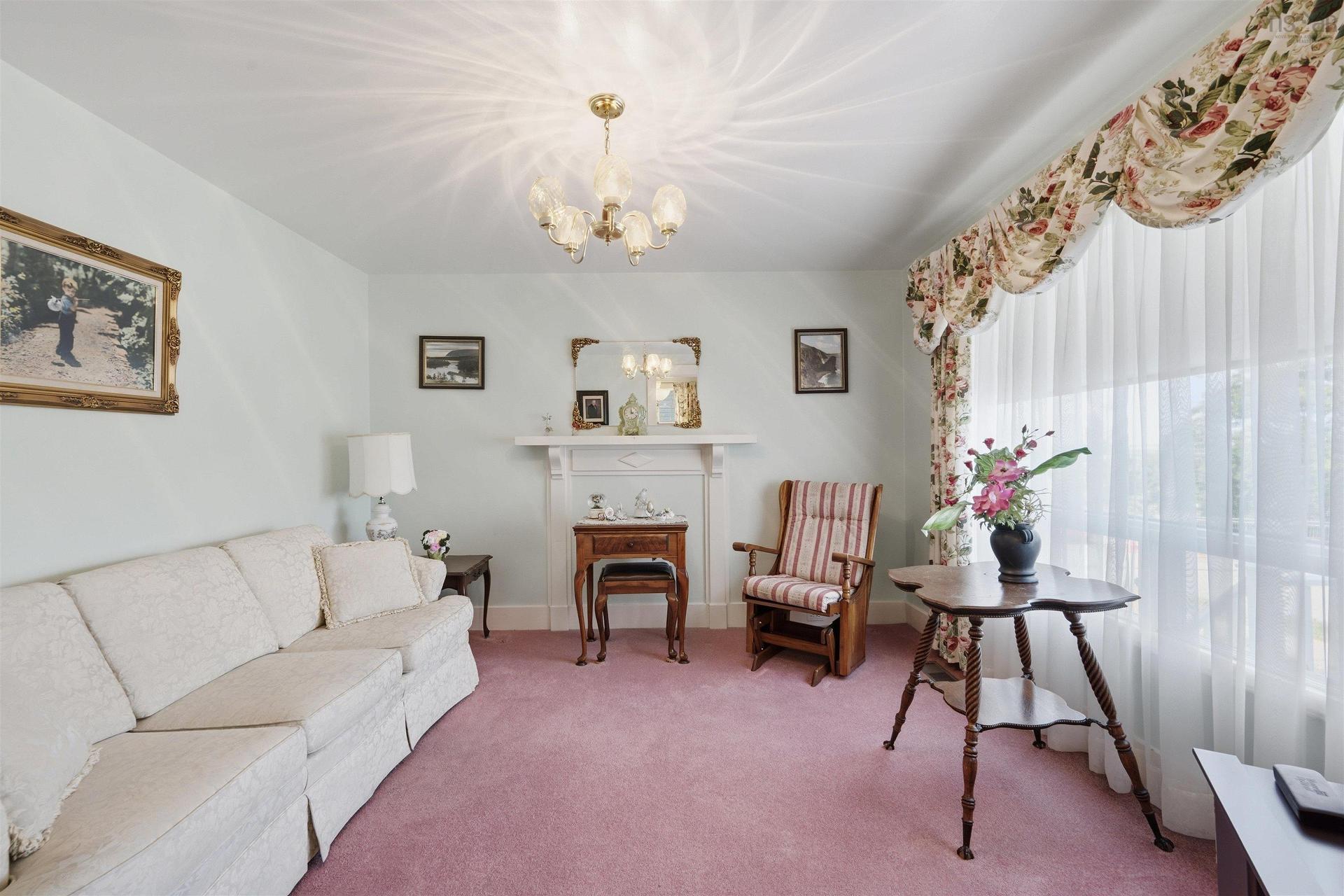 3360 Albert Street, Halifax, NS - Indoor