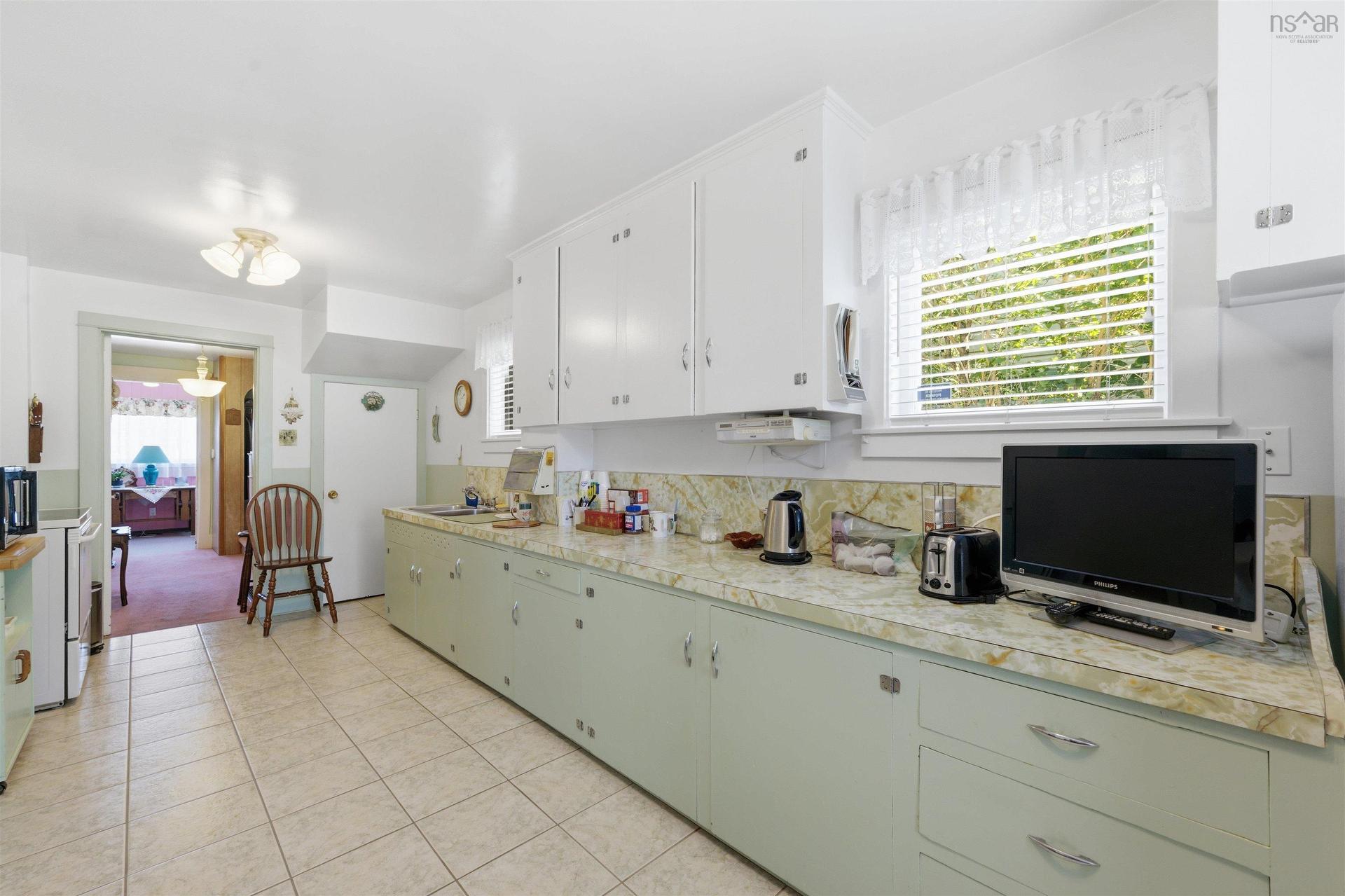 3360 Albert Street, Halifax, NS - Indoor Photo Showing Kitchen
