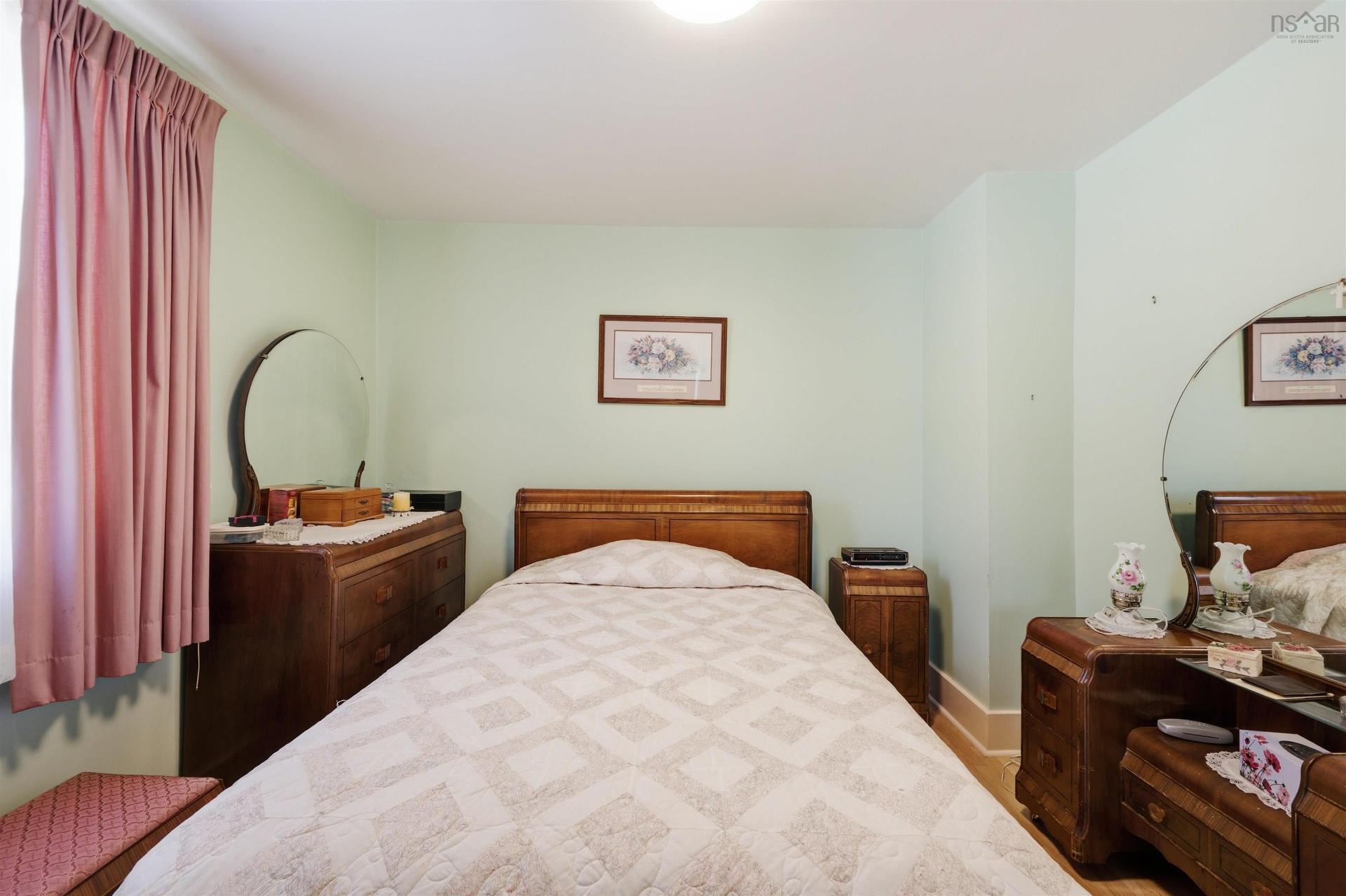 3360 Albert Street, Halifax, NS - Indoor Photo Showing Bedroom