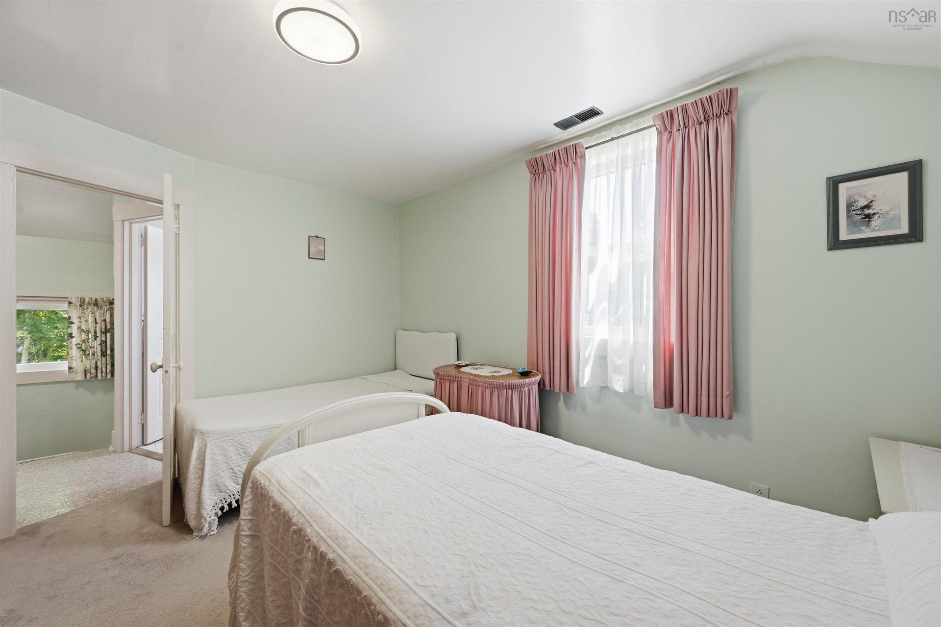 3360 Albert Street, Halifax, NS - Indoor Photo Showing Bedroom