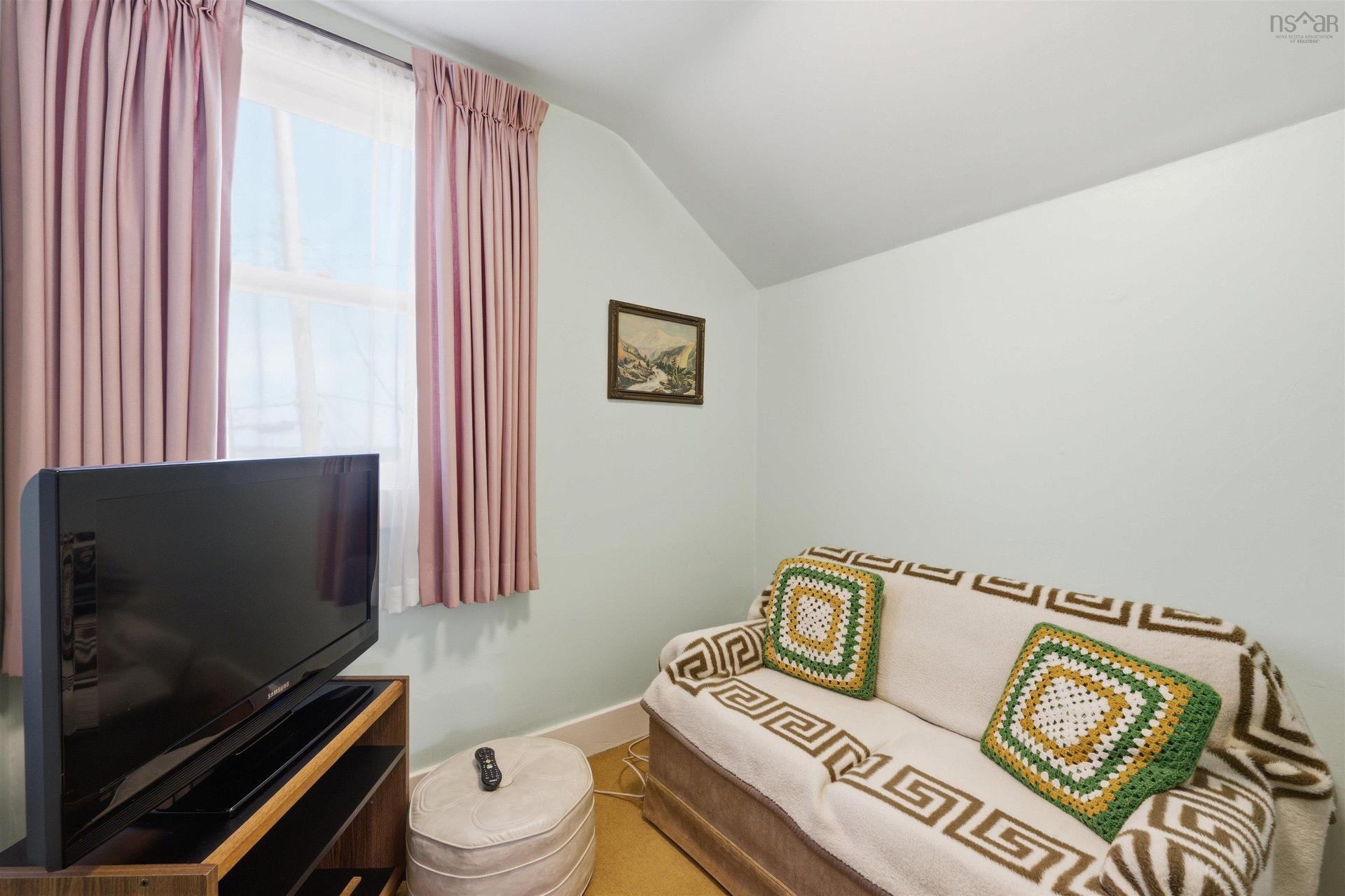 3360 Albert Street, Halifax, NS - Indoor