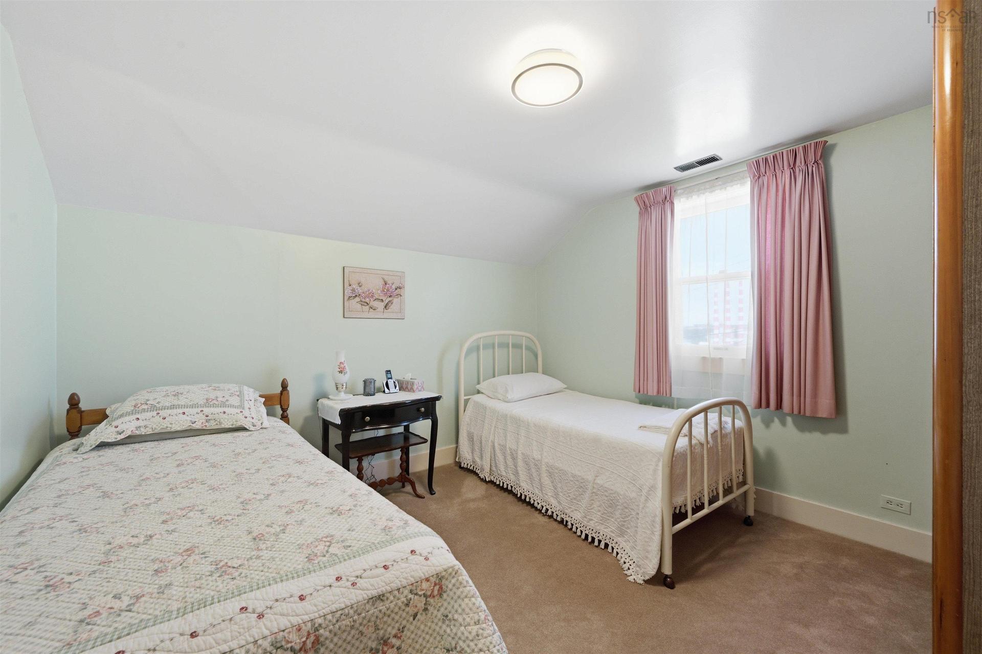 3360 Albert Street, Halifax, NS - Indoor Photo Showing Bedroom