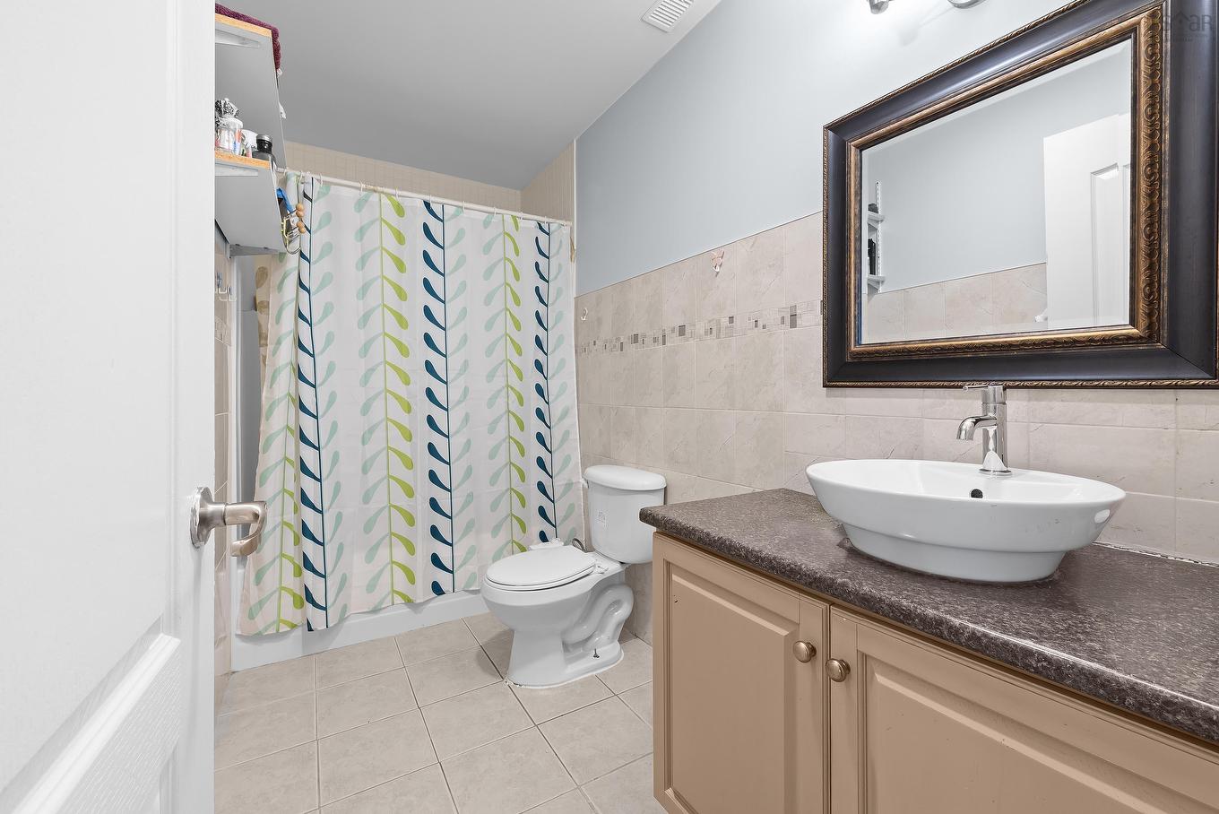 31 Transom Drive, Halifax, NS - Indoor Photo Showing Bathroom