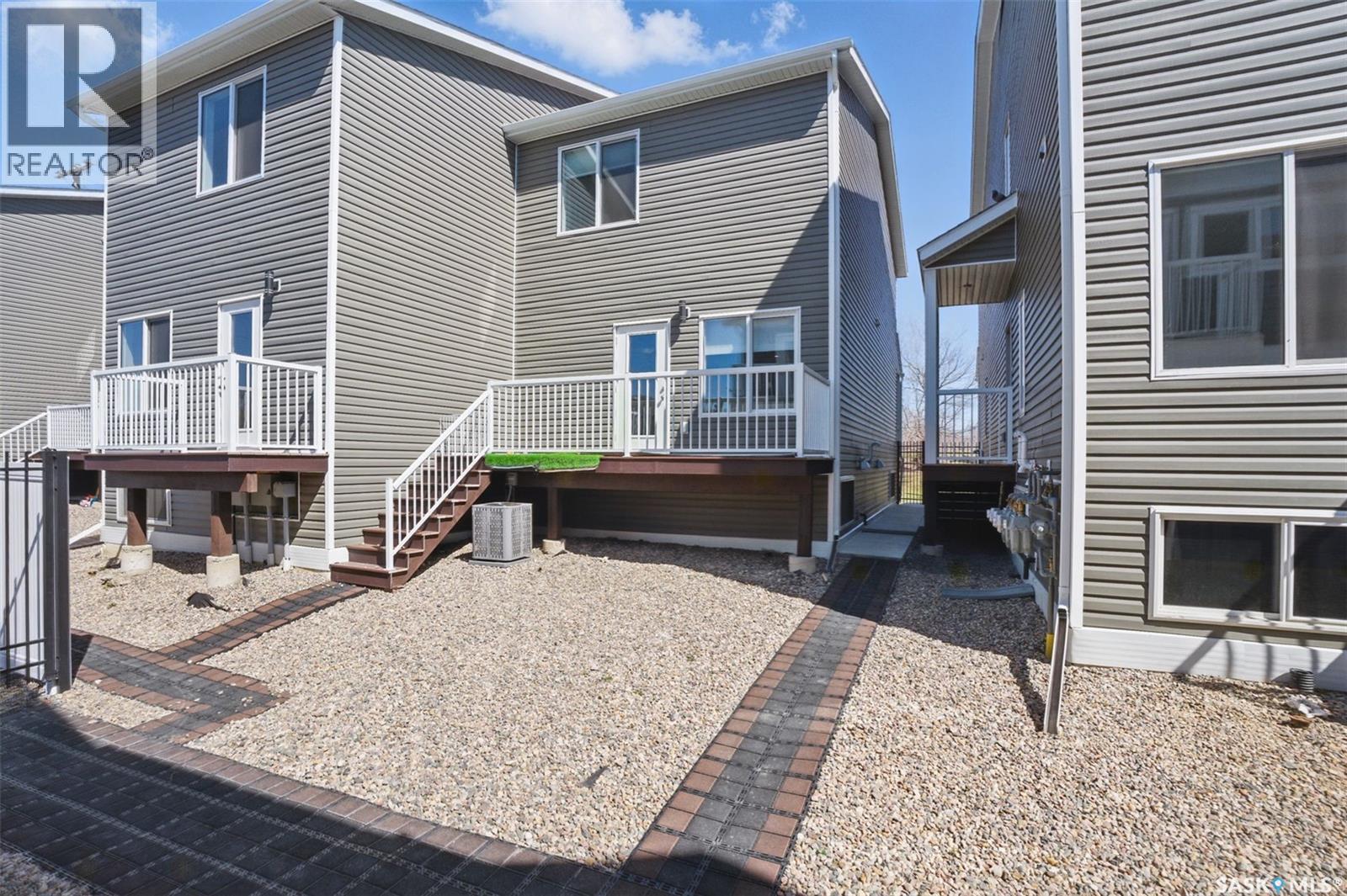 421 L Avenue S, Saskatoon, SK - Outdoor With Deck Patio Veranda
