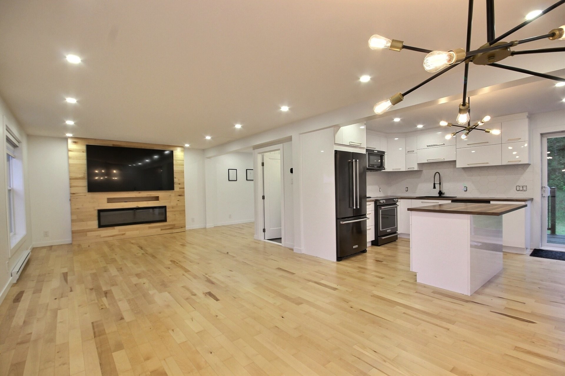 Interior - 1017 Rue Martel, Rouyn-Noranda, QC - Indoor Photo Showing Other Room