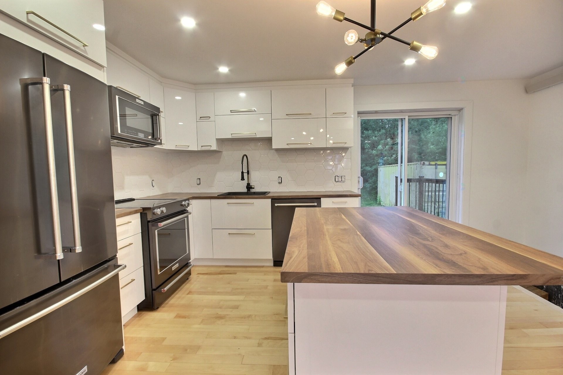 Kitchen - 1017 Rue Martel, Rouyn-Noranda, QC - Indoor Photo Showing Kitchen