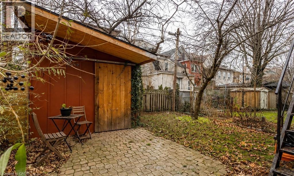 31 St. Clair Avenue, Hamilton, ON - Outdoor
