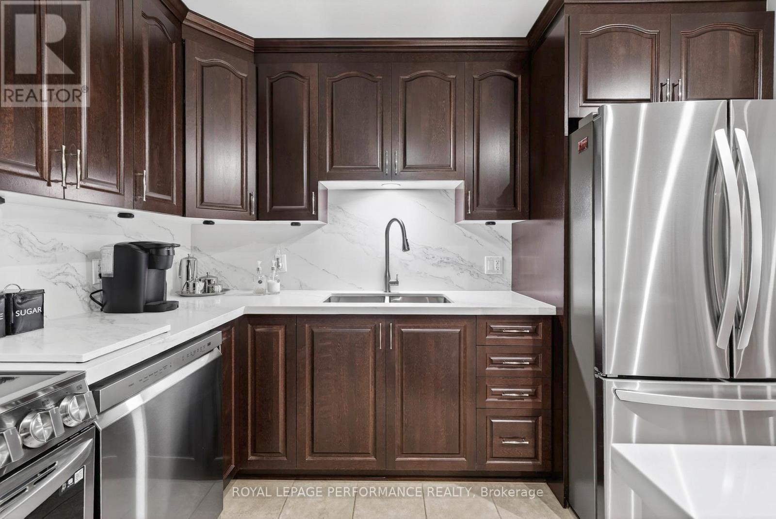 204 - 222 First Street E, Cornwall, ON - Indoor Photo Showing Kitchen With Stainless Steel Kitchen With Double Sink