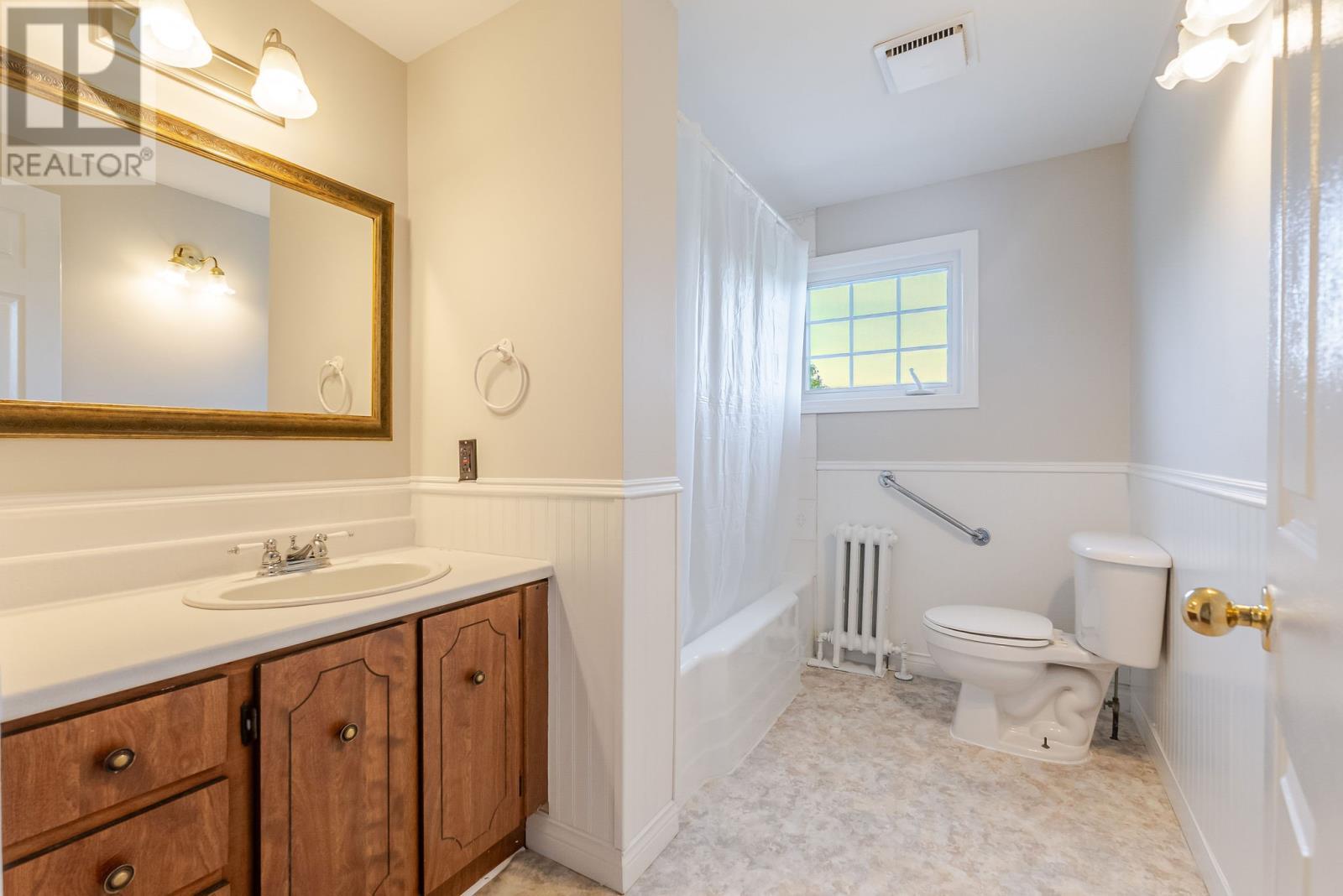 2 Lower Path Road, Bay Bulls, NL - Indoor Photo Showing Bathroom