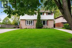 4 Donalda DRIVE Chatham, ON N7L 4J5