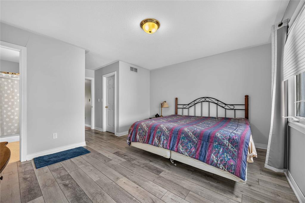 359-5700 Blackwell Sideroad, Sarnia, ON - Indoor Photo Showing Bedroom