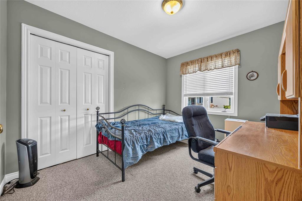359-5700 Blackwell Sideroad, Sarnia, ON - Indoor Photo Showing Bedroom