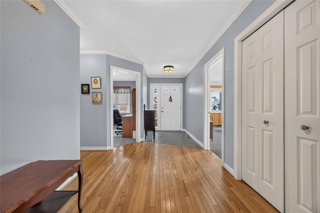 359-5700 Blackwell Sideroad, Sarnia, ON - Indoor Photo Showing Other Room