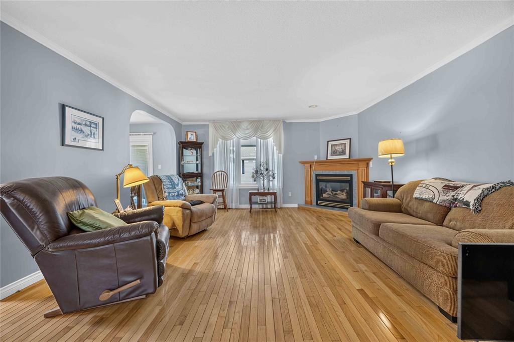 359-5700 Blackwell Sideroad, Sarnia, ON - Indoor Photo Showing Living Room With Fireplace