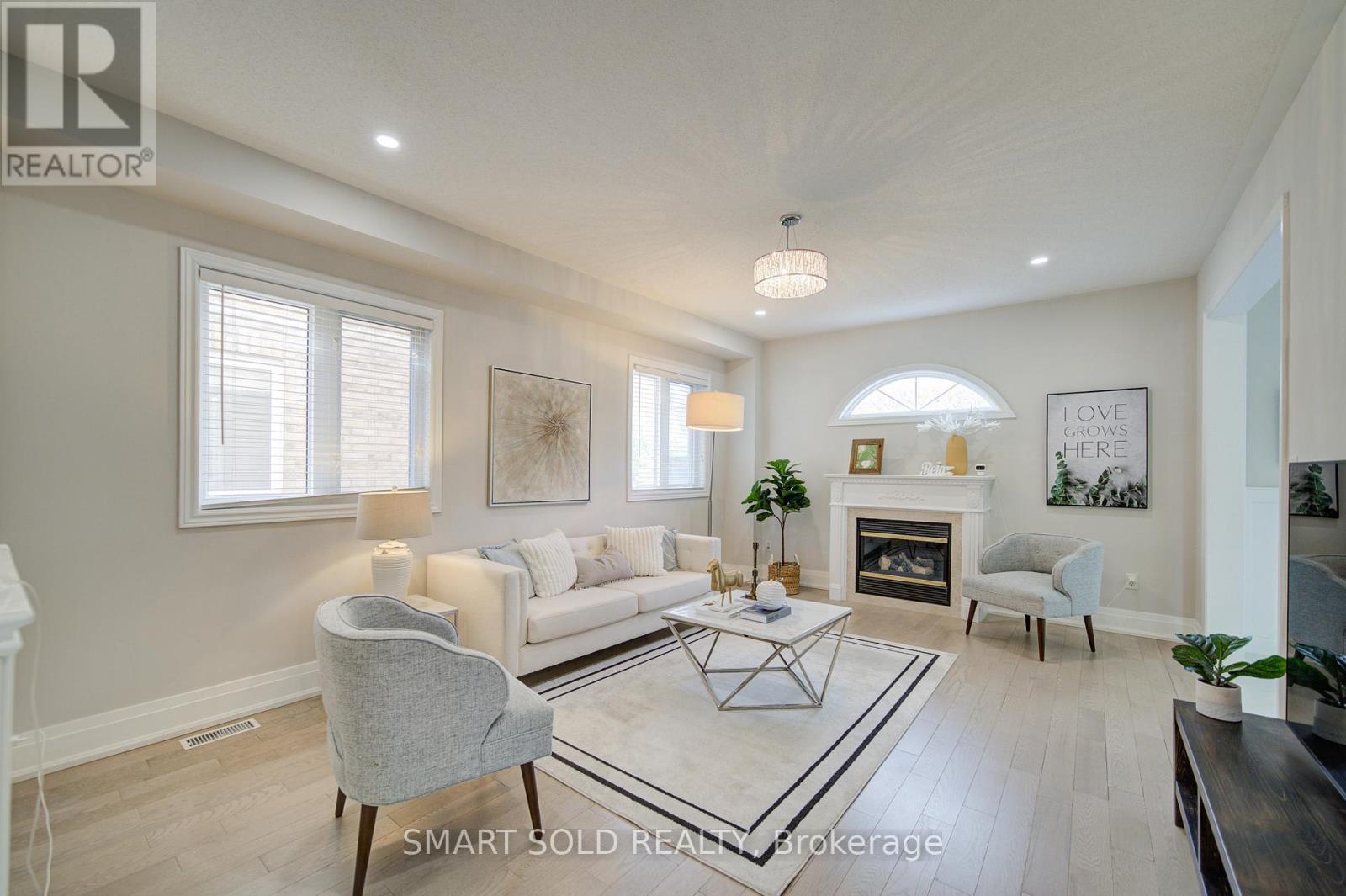 122 Mistysugar Trail, Vaughan, ON - Indoor Photo Showing Living Room With Fireplace