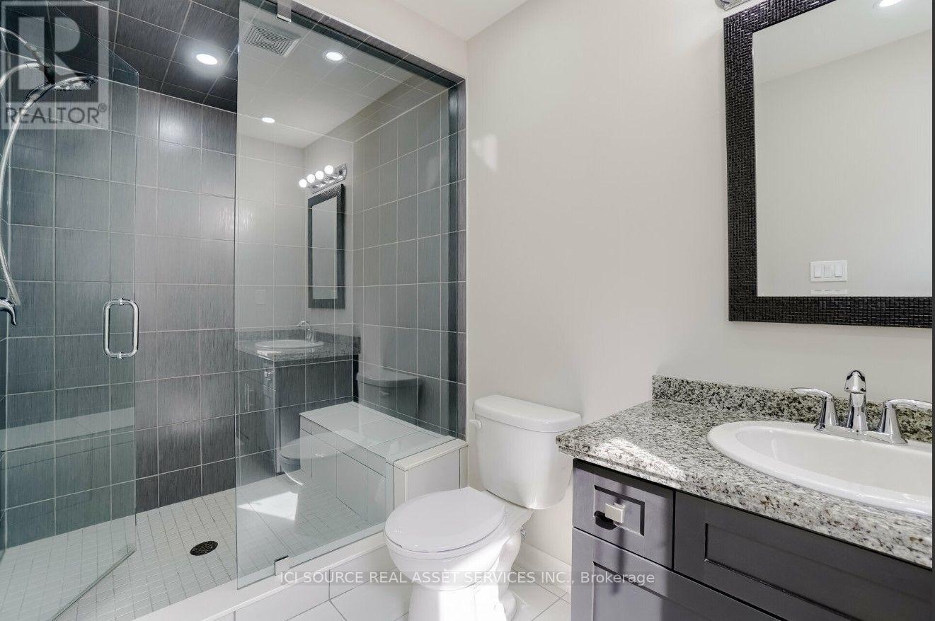 93 Sonoma Valley Crescent, Hamilton, ON - Indoor Photo Showing Bathroom