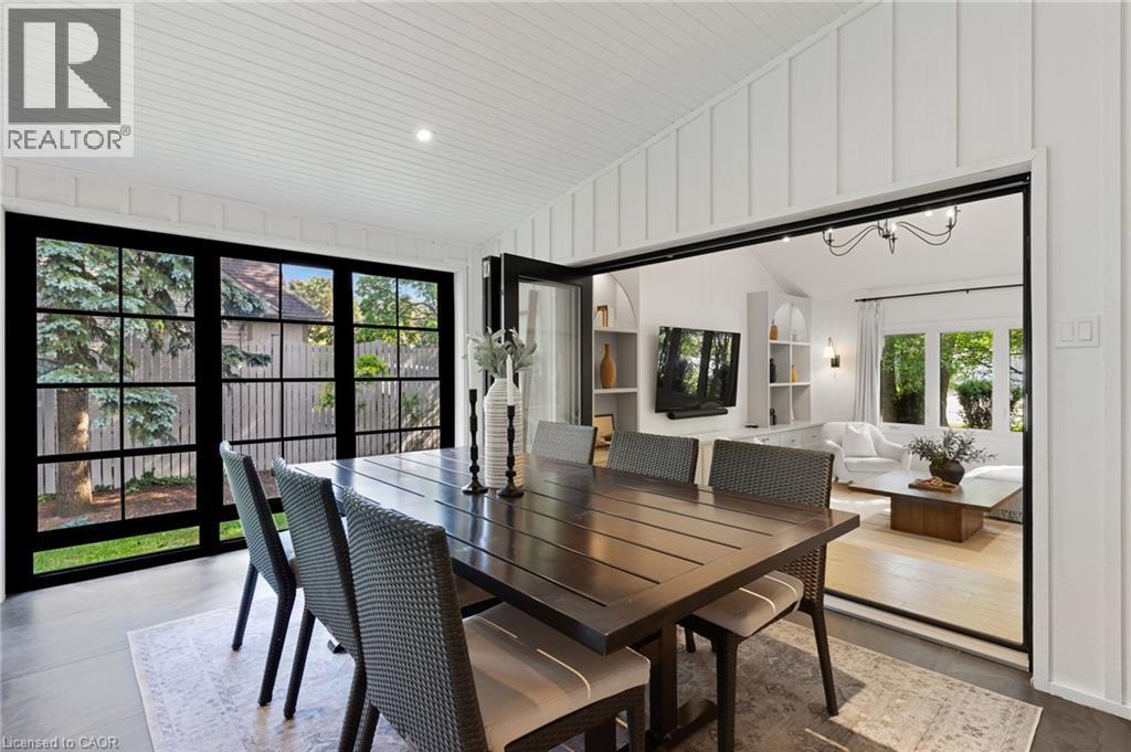 203 Forsyth Drive, Waterloo, ON - Indoor Photo Showing Dining Room