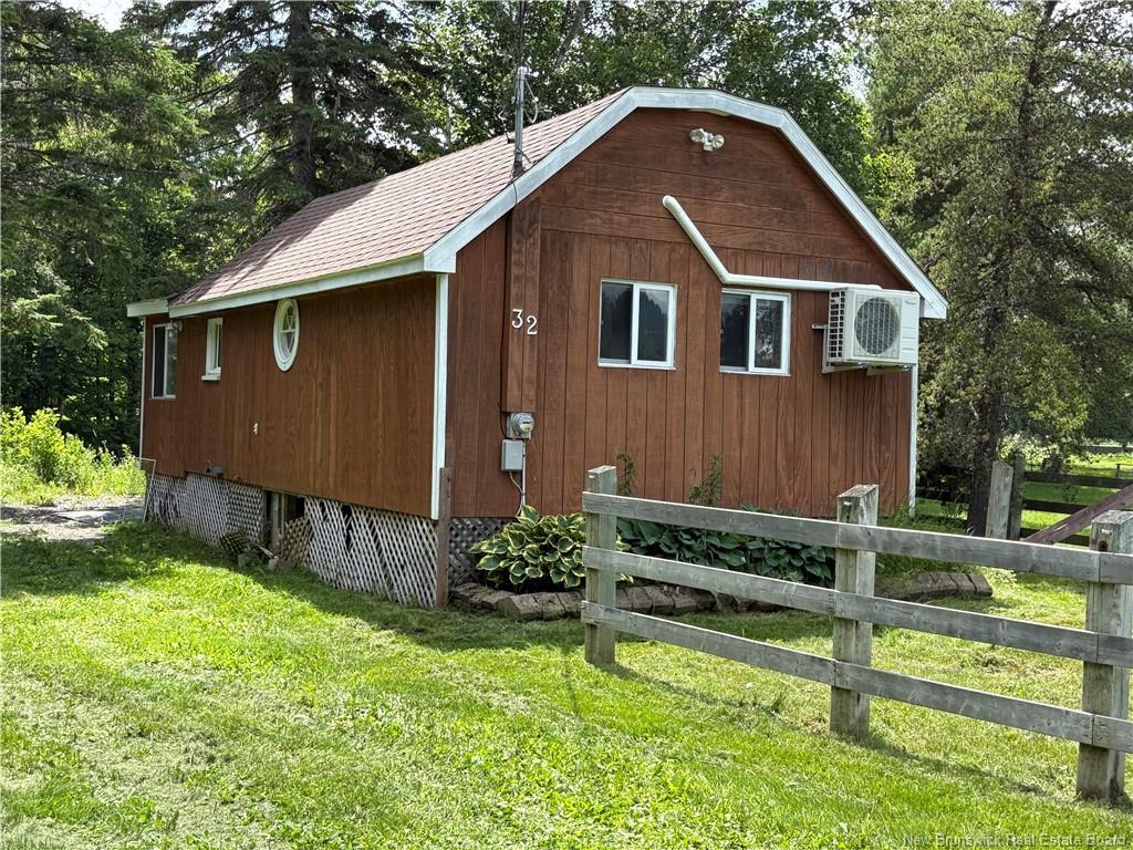 32 Mathilda St, Middle River, NB