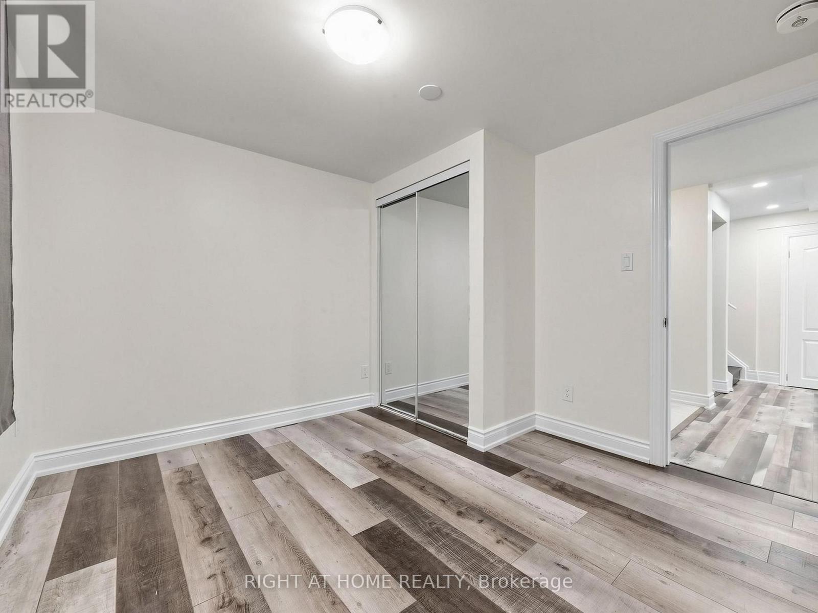 148 Sexton Crescent, Toronto, ON - Indoor Photo Showing Other Room