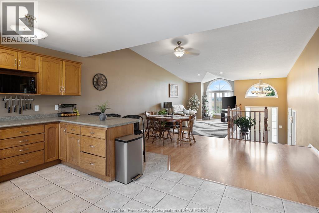 7841 Collison Sideroad, Amherstburg, ON - Indoor Photo Showing Kitchen
