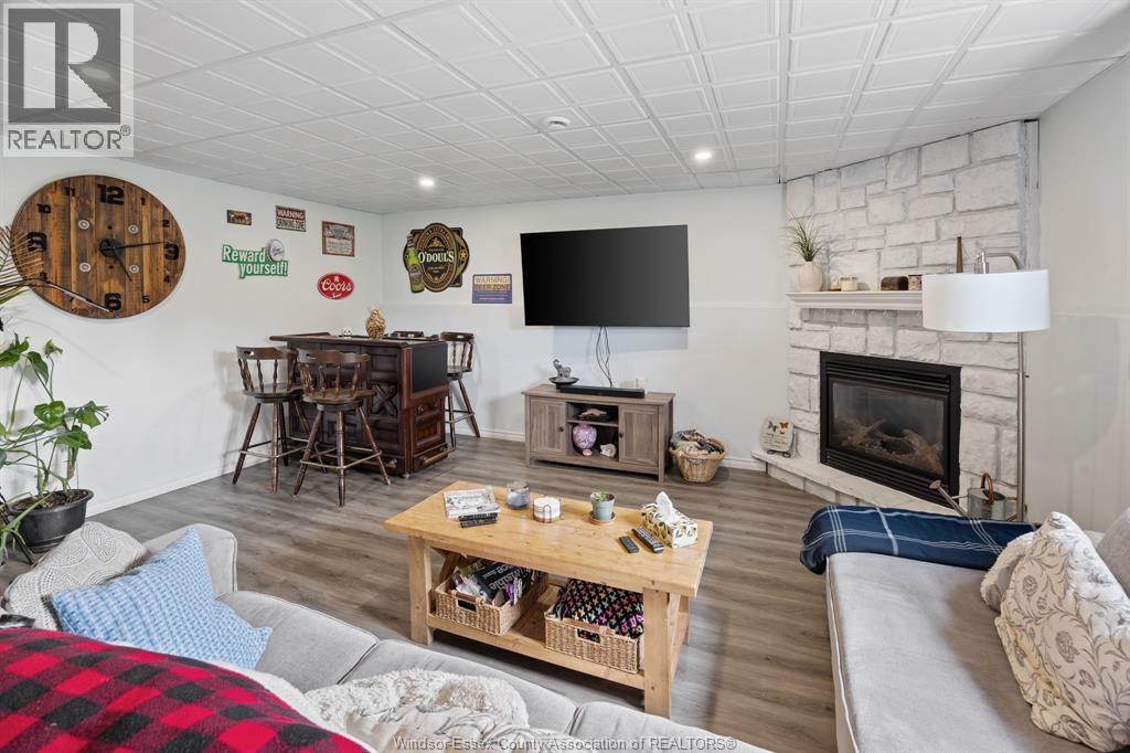 7841 Collison Sideroad, Amherstburg, ON - Indoor Photo Showing Living Room With Fireplace