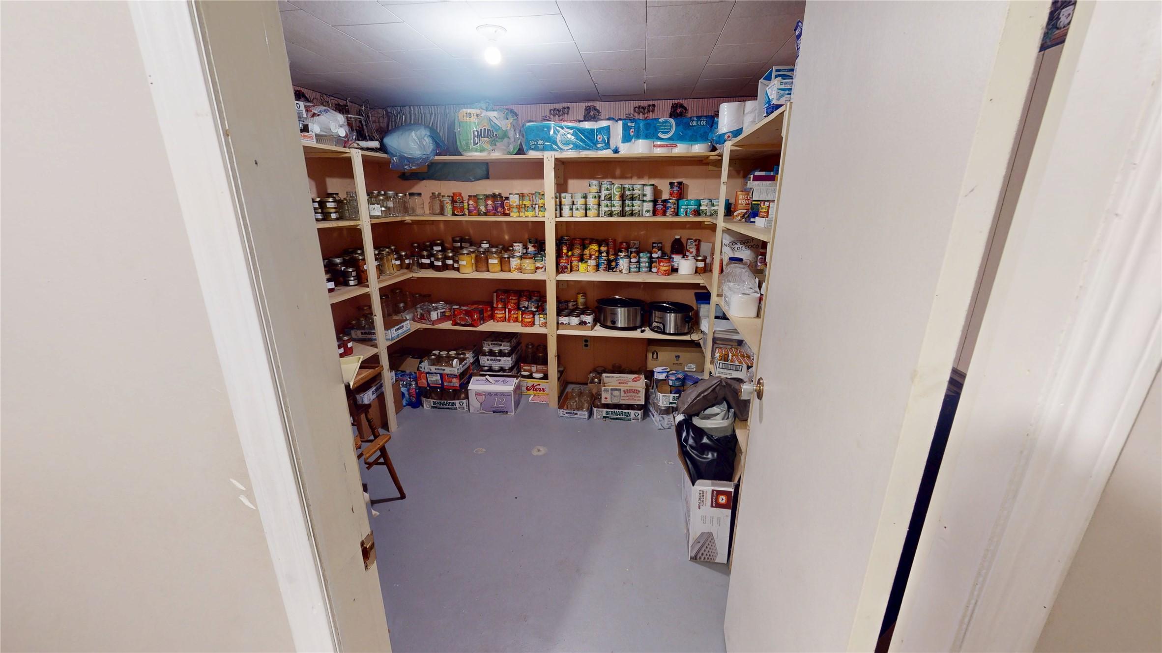 6312 Balsam Road, Wasa, BC - Indoor