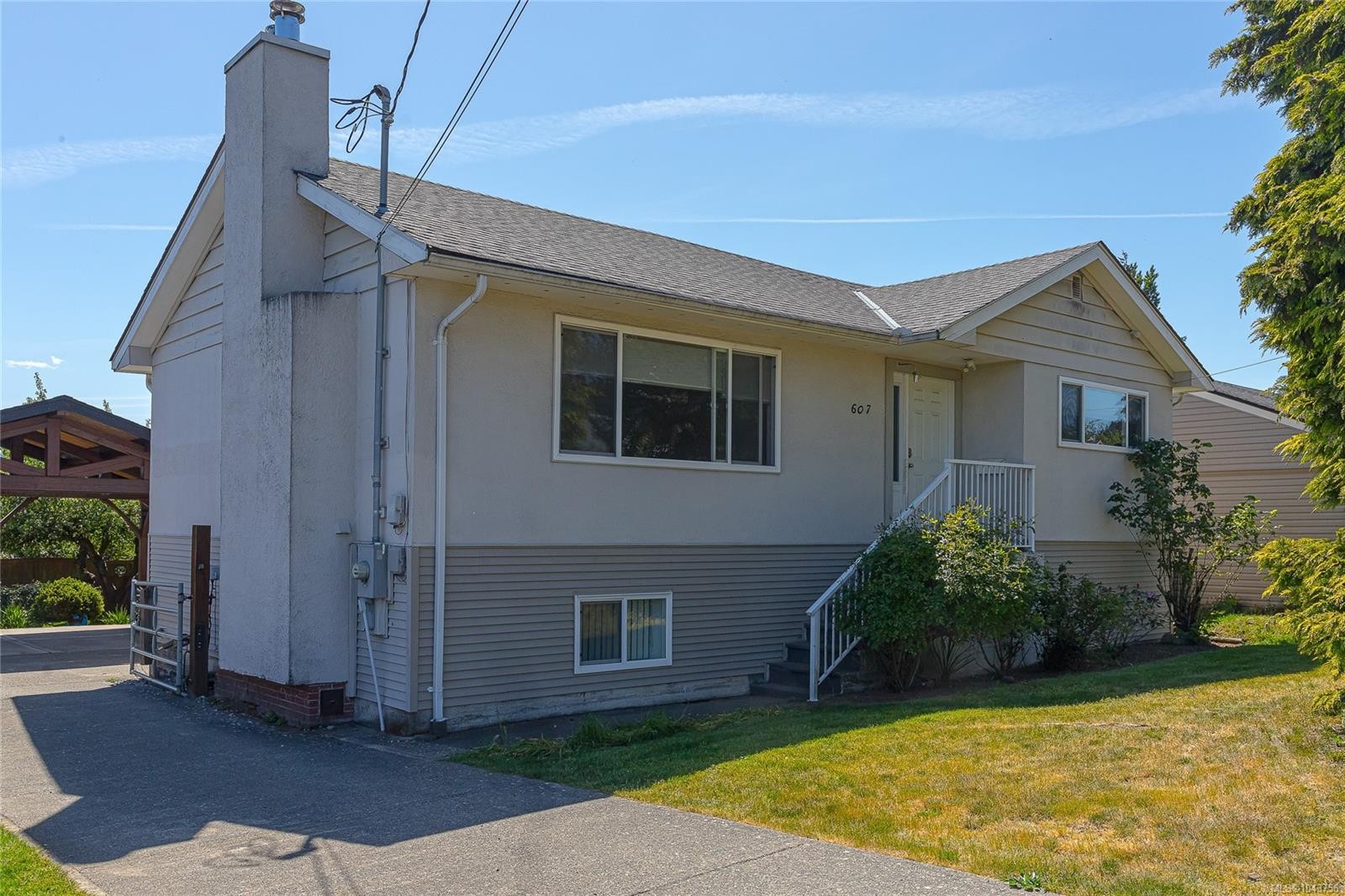 607 Fifth St, Nanaimo, BC