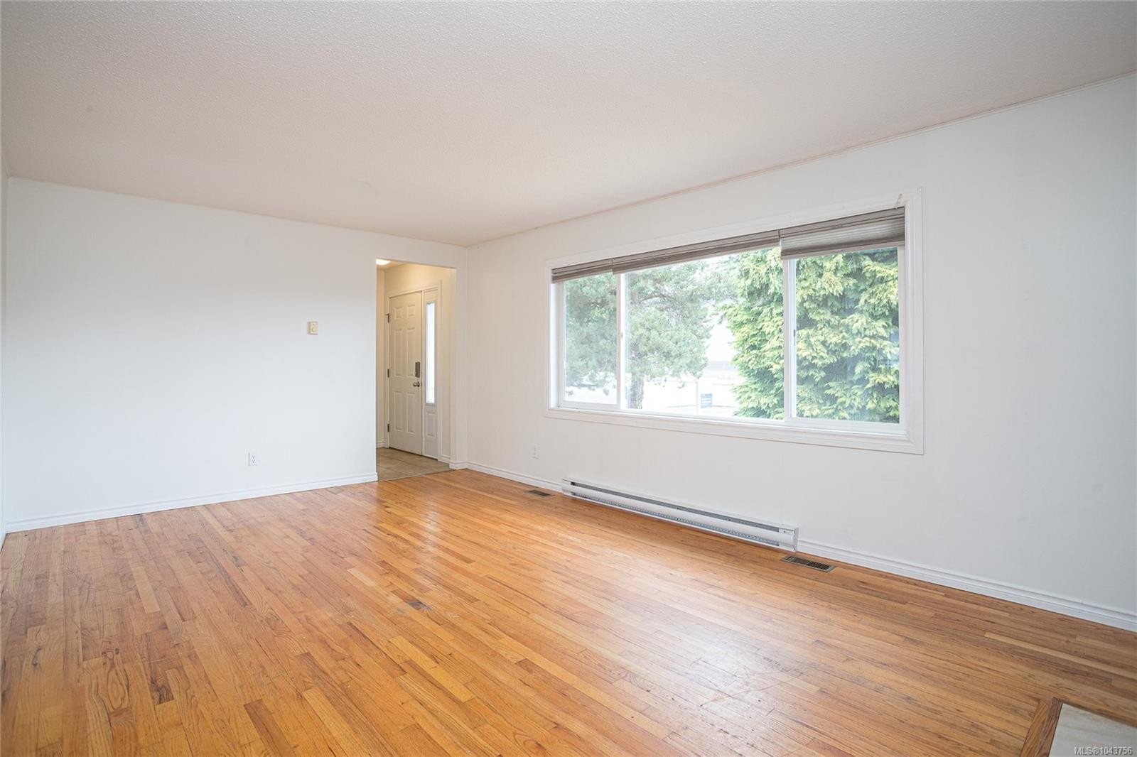 607 Fifth St, Nanaimo, BC