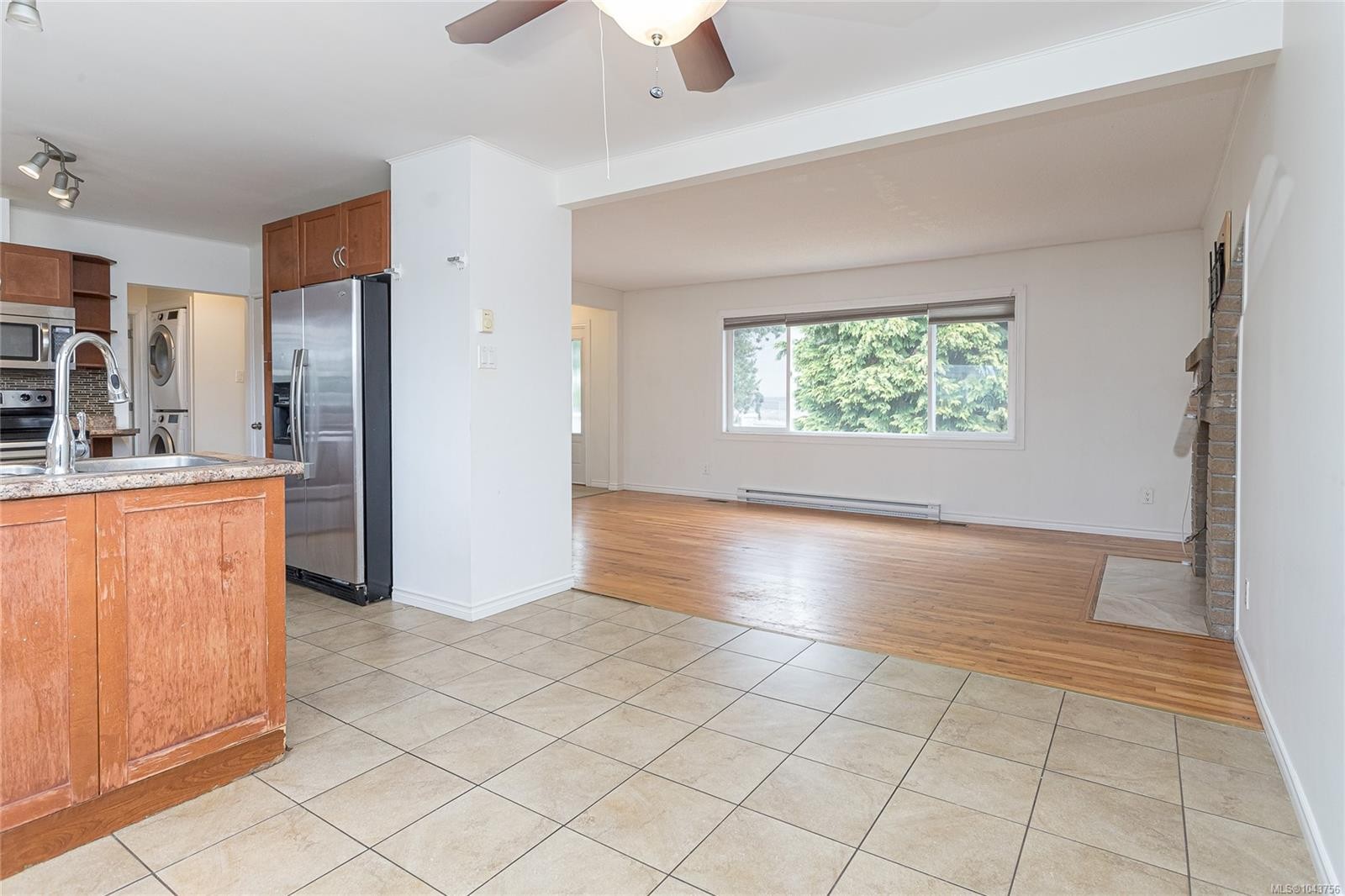 607 Fifth St, Nanaimo, BC