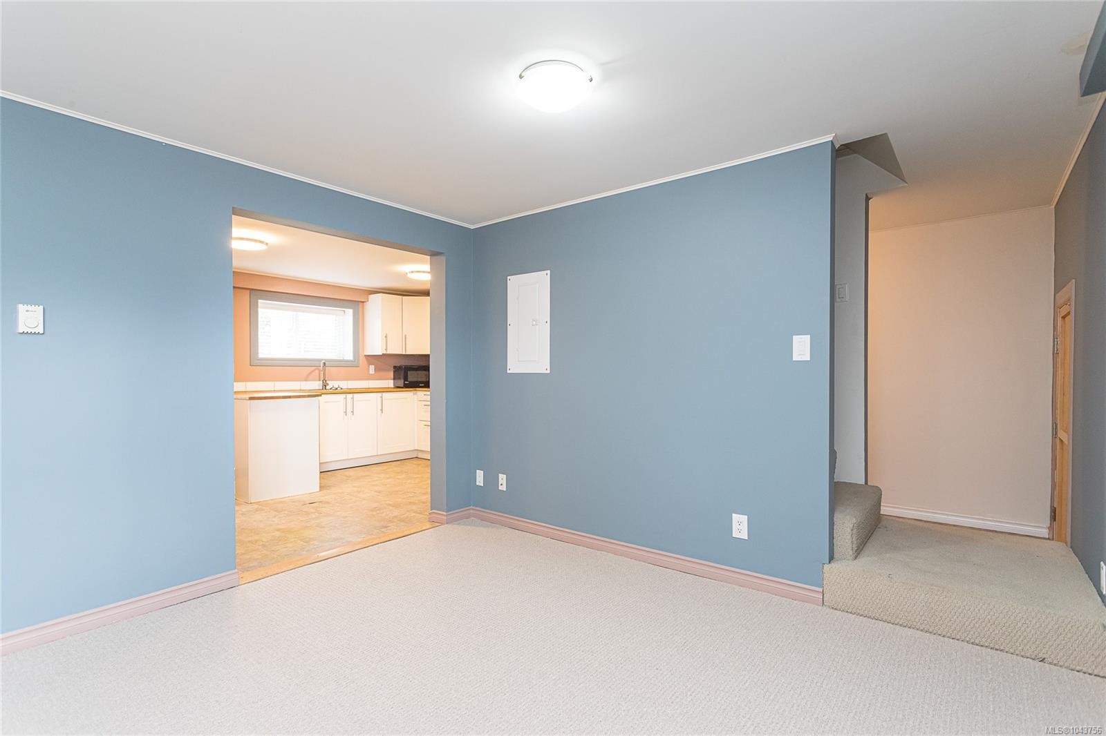 607 Fifth St, Nanaimo, BC