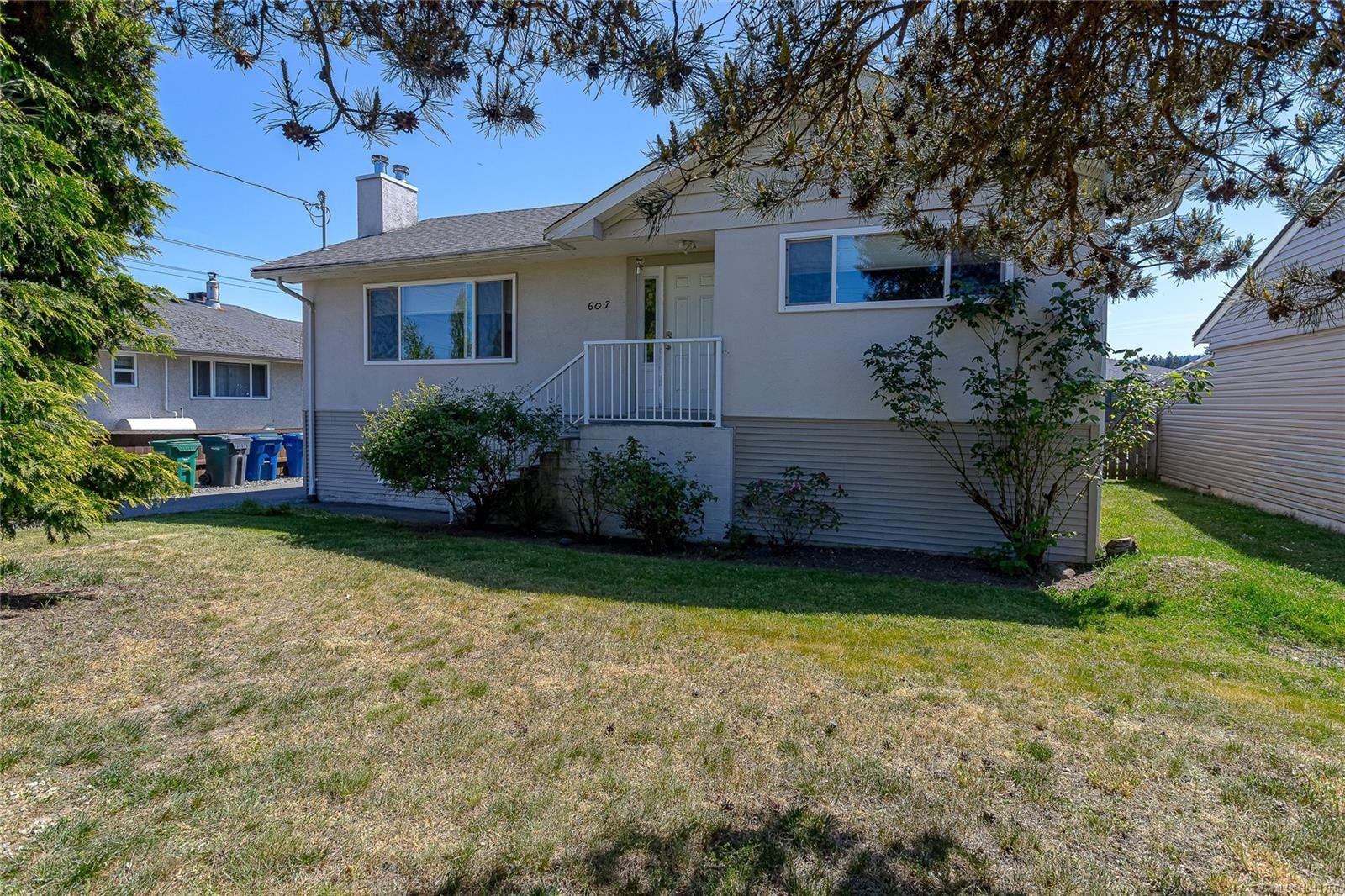 607 Fifth St, Nanaimo, BC