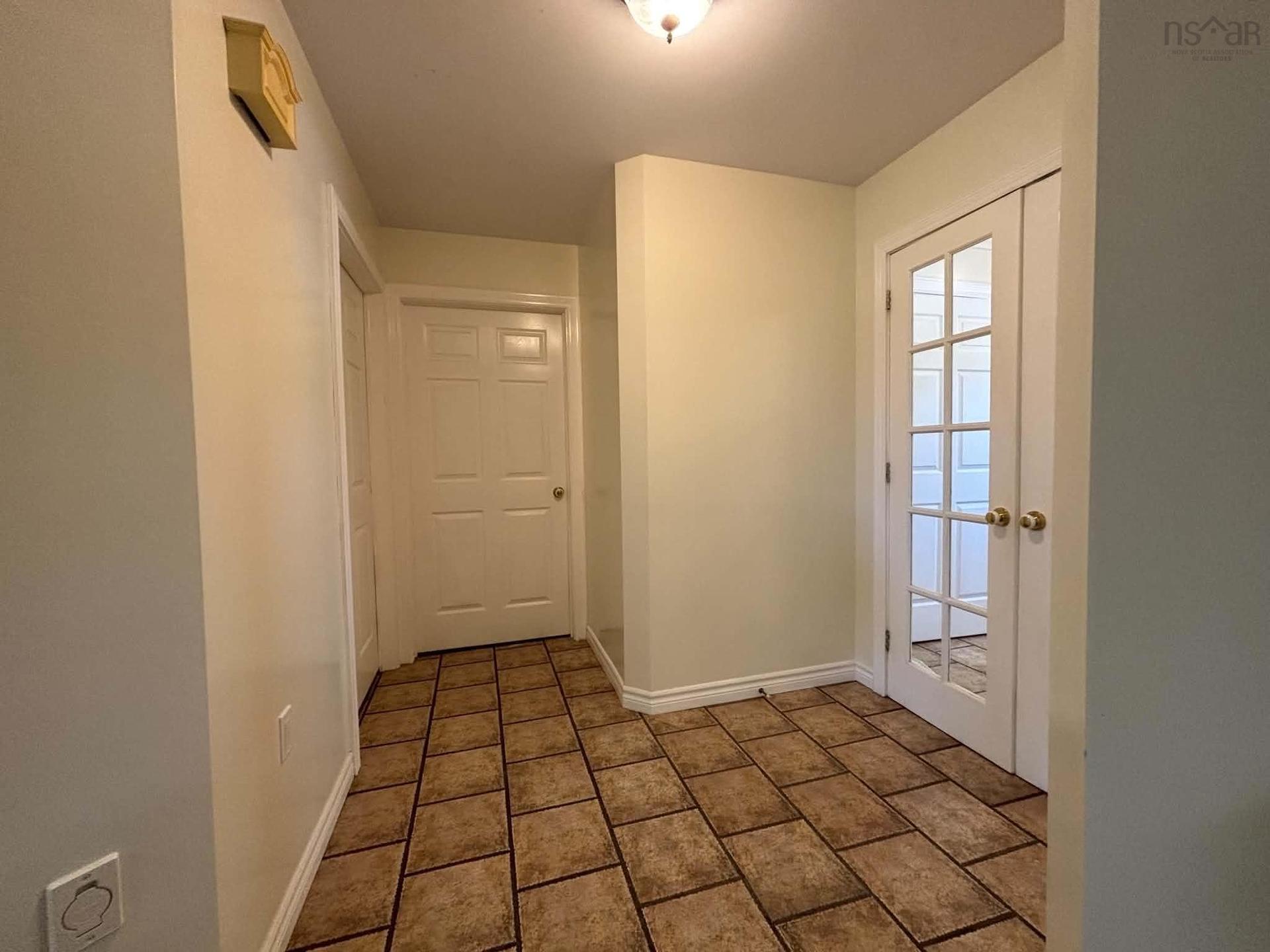 34 Clements Avenue, Yarmouth, NS - Indoor Photo Showing Other Room
