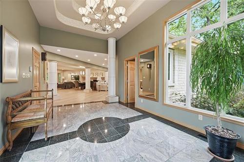 2020 Henderson Hwy, Winnipeg, MB - Indoor Photo Showing Other Room