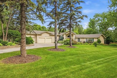 2020 Henderson Hwy, Winnipeg, MB - Outdoor With Facade