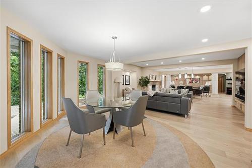 2020 Henderson Hwy, Winnipeg, MB - Indoor Photo Showing Dining Room