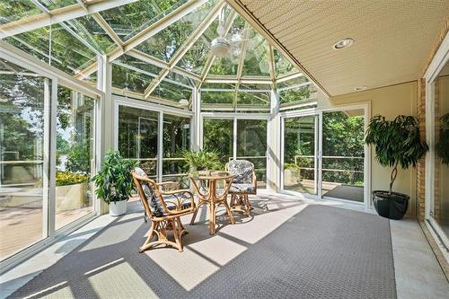 2020 Henderson Hwy, Winnipeg, MB - Outdoor With Exterior